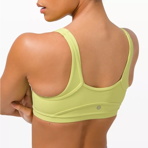 Lululemon Love To Layer Sports Bra in a Mint Green • 6 - Picture 5 of 8